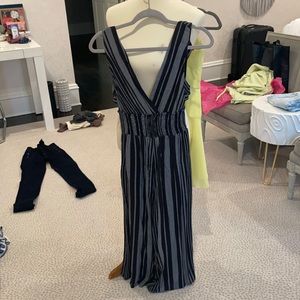 Super cute pantsuit, black and white designs, S